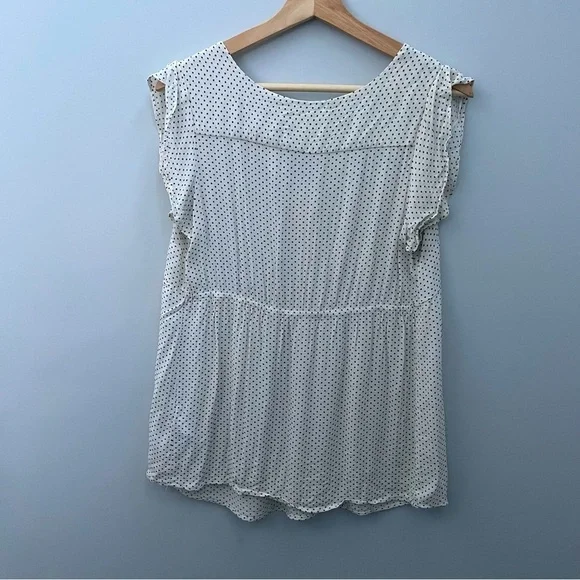 H&M Mama Maternity Top White with black Polka Dots Flutter Sleeve M​​​​​…​​ - Picture 4 of 5